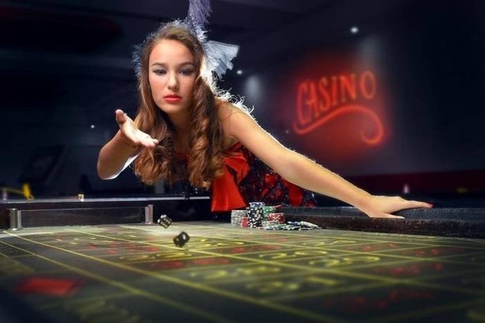 tapwin apk platform overview showing sports and game categories on mobile